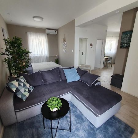 Apartment Danijela โนวาลยา ภายนอก รูปภาพ