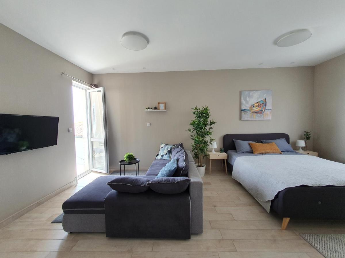 Apartment Danijela โนวาลยา ภายนอก รูปภาพ