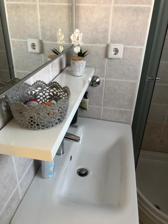 Apartment Danijela โนวาลยา ภายนอก รูปภาพ